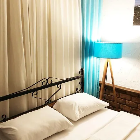 Oezcakil Boutique 2*